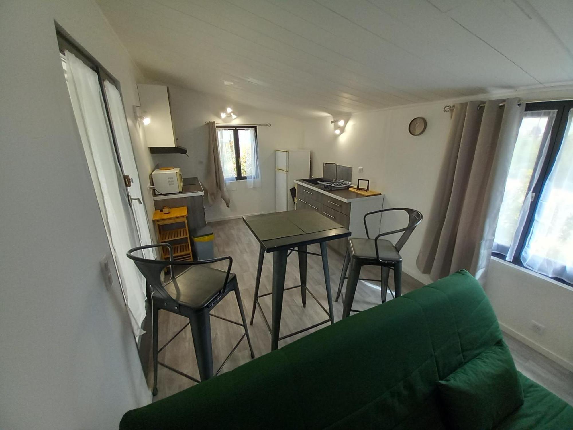Mobilhome A Deux Pas Du Circuit Du Castellet Avec Terrasse Vue Mer Le Castellet  ภายนอก รูปภาพ